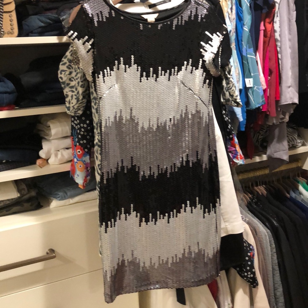 🏆HP🏆Jonathan Martin Sequin Tee Dress - Picture 4 of 7